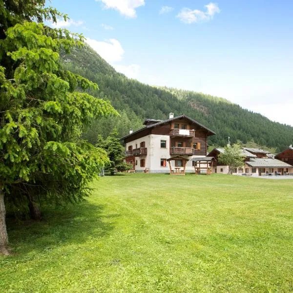 Appartamento Cirmolo Chalet Cambra, hotel v Livignu