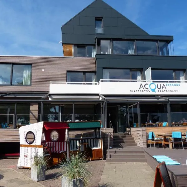 ACQUA Strande Yachthotel & Restaurant, hotel in schwedeneck 