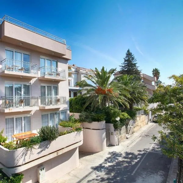House Star, hotell i Petrovac na Moru