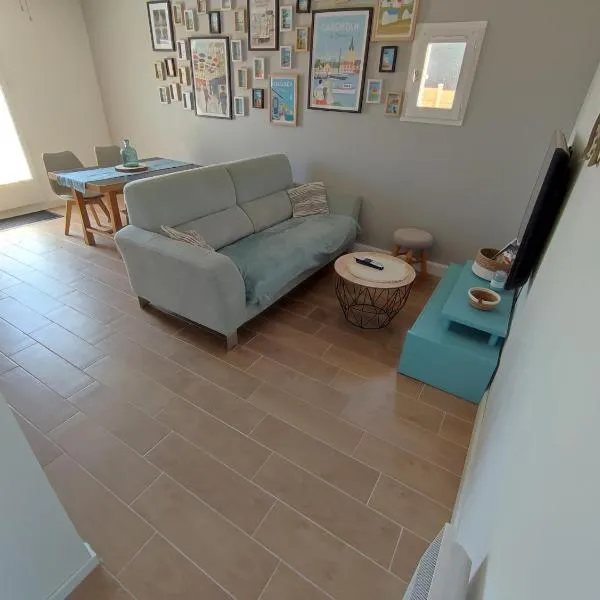 Maison de la plage โรงแรมในPirou