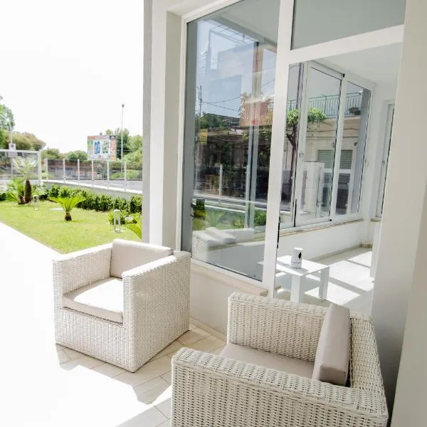 Luxury House – hotel w mieście Villapiana