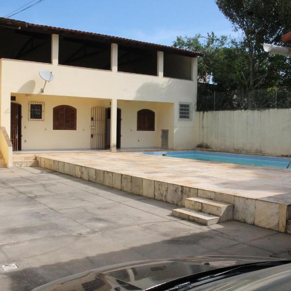 Casa muito espaçosa privativa com Piscina, Churrasqueira e área gourmet - Foto 4