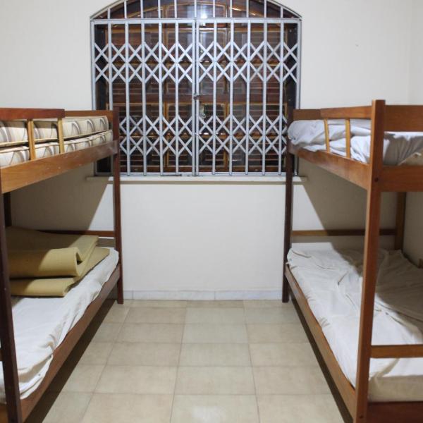 Casa muito espaçosa privativa com Piscina, Churrasqueira e área gourmet - Foto 2
