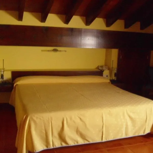 Hostal La Mancha, hotel v destinácii Tarazona de la Mancha