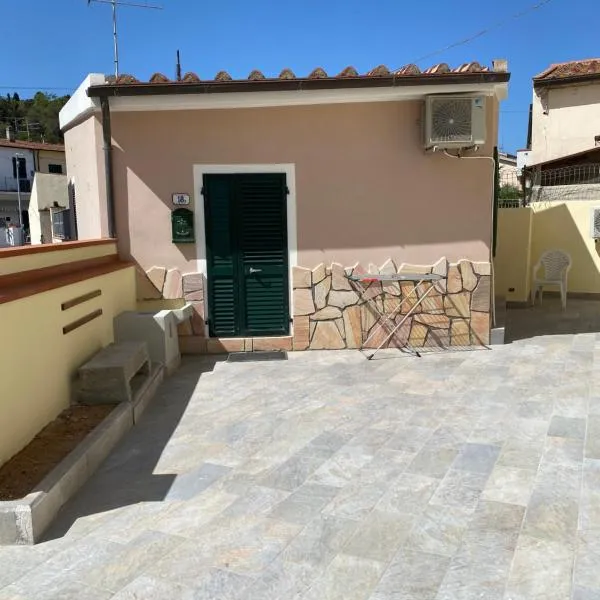 MONOVAPELO, hotel v destinaci Marina di Campo