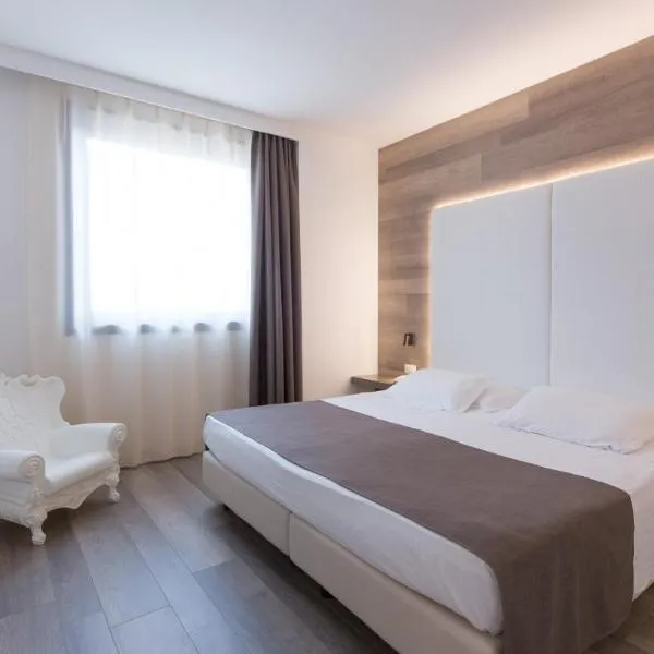 City Hotel & Suites: Foligno'da bir otel