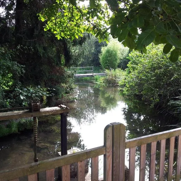 Gite de l'Ancien Moulin, hotel di Valmont