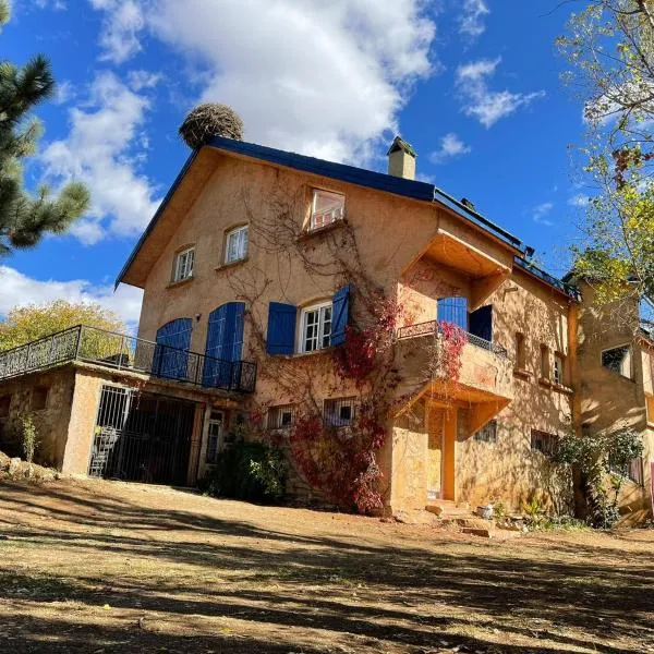 Gîte Camping Amazigh, hotel di Bou Dra