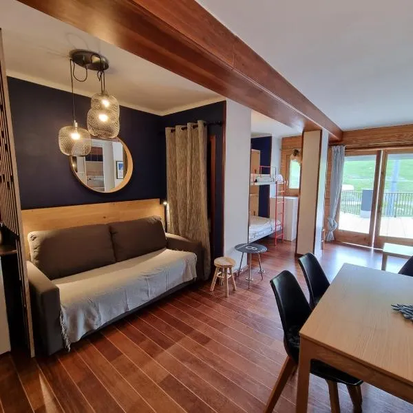 Apartamentos Grifovacances Tres Estrelles Club, hotel in Pas de la Casa