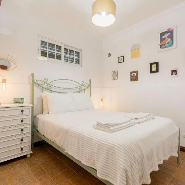 Casa das Tulipas - Vila Nogueira de Azeitão，位于Vila Nogueira de Azeitão的酒店