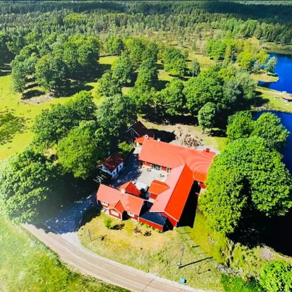 Ulvereds Hjorthägn - Camp Mayfly, hotel in Simlångsdalen