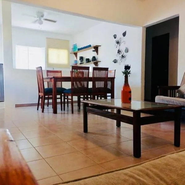 Hermosa casa Tuxpan con Aire Acondicionado 2BED 1BATH, hotel v destinaci Tuxpan de Rodríguez Cano