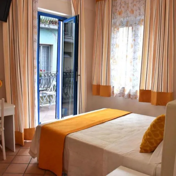 Donna Carmela - Da Rosa, hotel in Letojanni