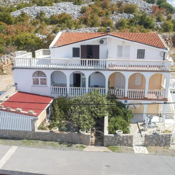 Apartmani Marijana, hotel v destinácii Cesarica
