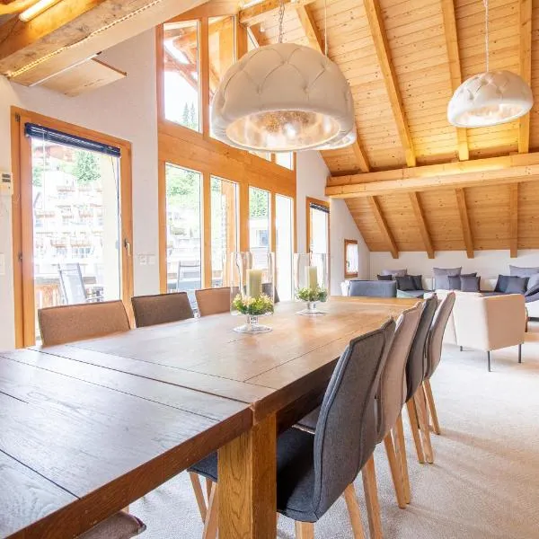 Penthouse im Haus Padrun, hotel v destinaci Arosa