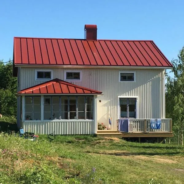 Village Cottage In The High Coast Area, hotel in Bålsjö