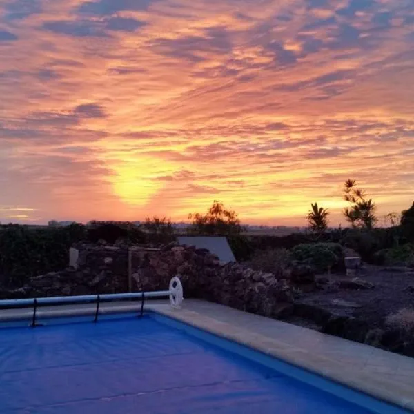 Villa Los Morales-Roque, hotel in El Cotillo