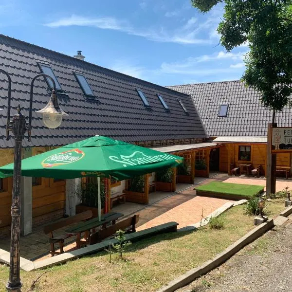 Penzión Turista, hotel in Banská Štiavnica