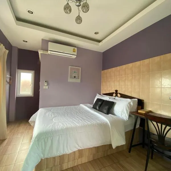 Saming Chiang Dao Guest House, hotel v destinaci Chiang Dao