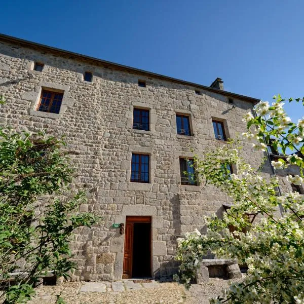 Le petit château du Villard, hotel em Albaret-Sainte-Marie
