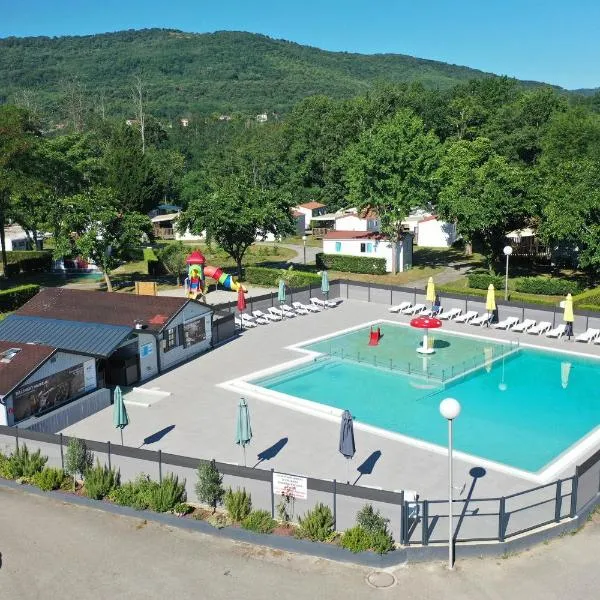 Camping du Lac, hotel in Brassac