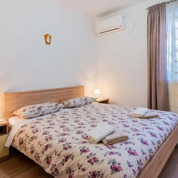 Room Laudina, khách sạn ở Zbičina