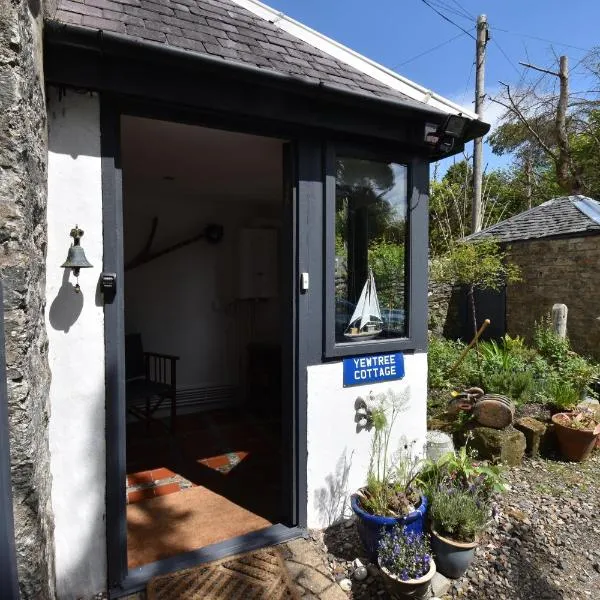 Yewtree Cottage - 'The Art House' and Garden, hotel v destinaci Hunters Quay