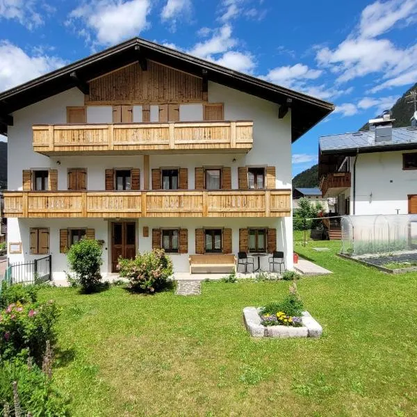 La Gerla Casa Vacanze Dolomiti, hotel v destinaci Perarolo di Cadore