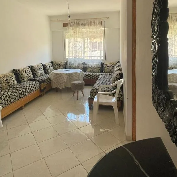PROMO Appartement Familial avec WiFi, Hotel in Aït Daoud