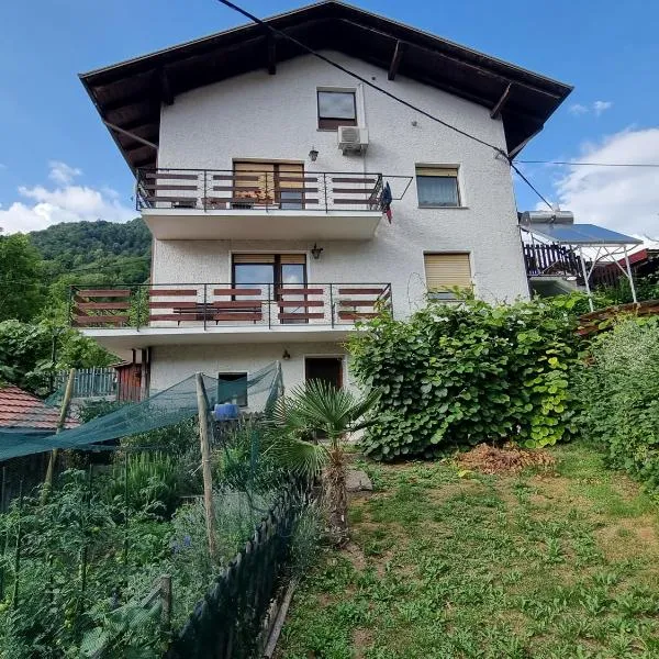 Apartma DOMA, hotel v destinaci Tolmin