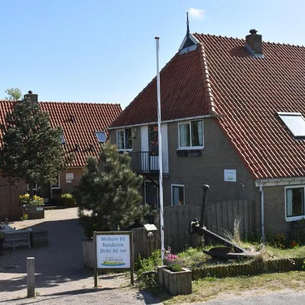 Hotel Dichtbijzee, hotel em Oosterend