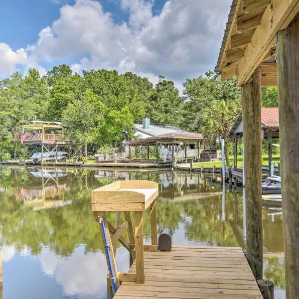 Riverside New Magnolia Springs Home with Dock, Beach, hotel in Foley