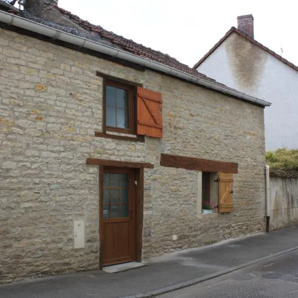 Holiday home Aqueducienne, hotel in Saint-Seine-lʼAbbaye