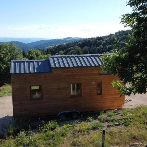Tiny House LA RUCHETTE, hotel v destinaci Sembadel