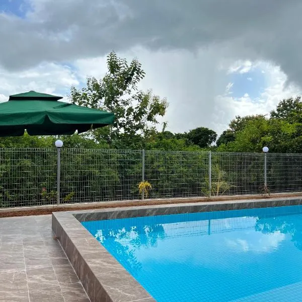 BUNGALOW D'CENANG- Private Pool, hotel in Pantai Cenang