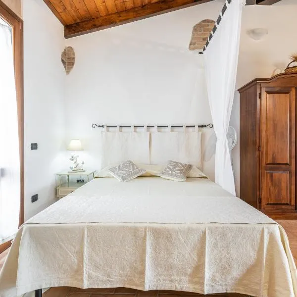 Dependance Dei Ginepri, hotel v destinaci SantʼAntìoco