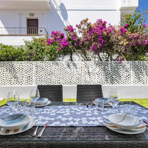 Appartamento prato al mare, hotel v destinaci Cala Gonone