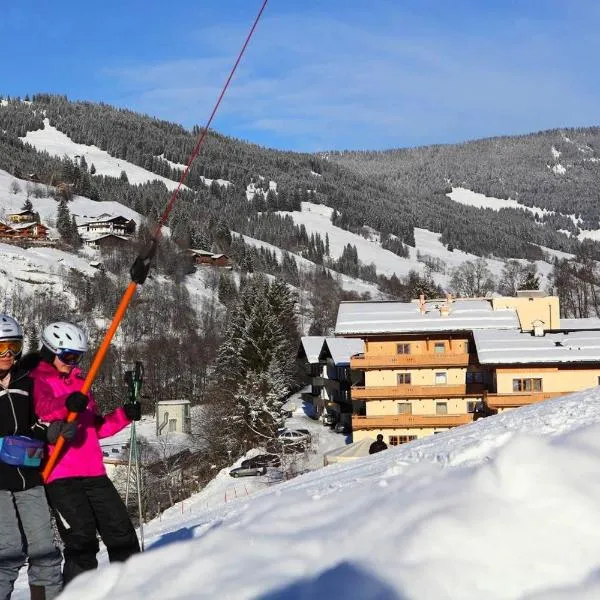 Johanneshof - Dein MOUNTAIN Wohlfühlhotel, hotel i Saalbach-Hinterglemm