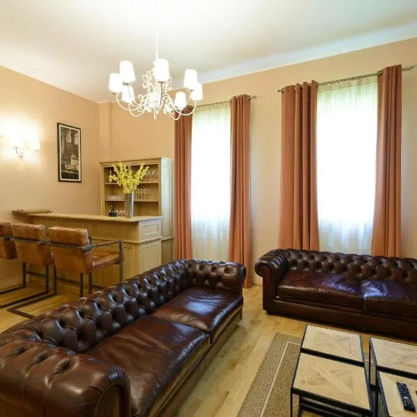 Pensiunea Elphin, hotel en Târgu Mureș