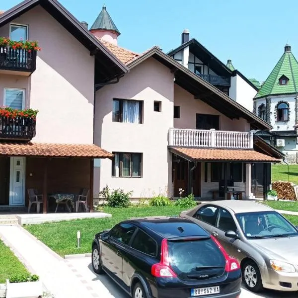 Apartments Katarina, hotel di Šljivovica