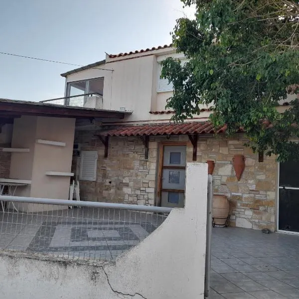 Cosy maisonette close to Poros,Epidauros,Nafplio, hotel v destinaci Taktikoúpolis