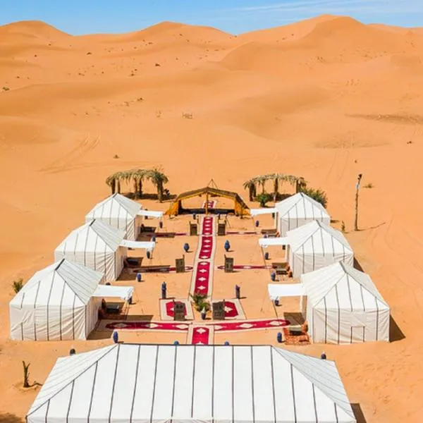 Camel Trekking & Luxury Camp