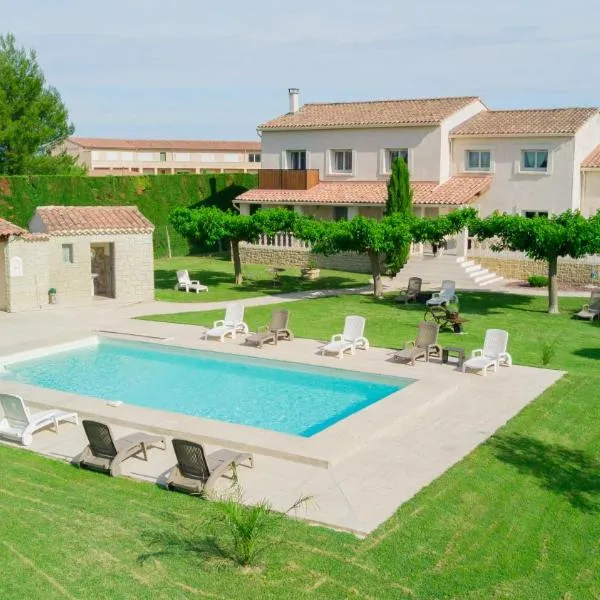 Chambres d'hôtes Le Saint Victor - Provence, Vaucluse – hotel w mieście Pernes-les-Fontaines