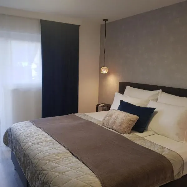 Rooms Vanteo, hotel v destinaci Korenica