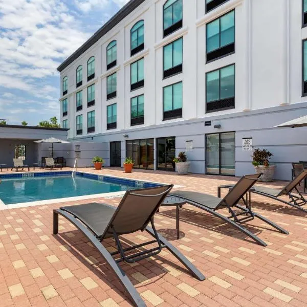 Best Western Plus McAllen Airport Hotel, hotel en McAllen