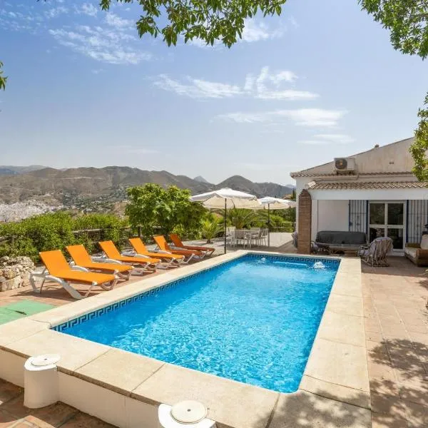 Casa Rural Liviana, Piscina Barbacoa y preciosas vistas Málaga by AndaraHolidays, hotel v destinaci Cómpeta