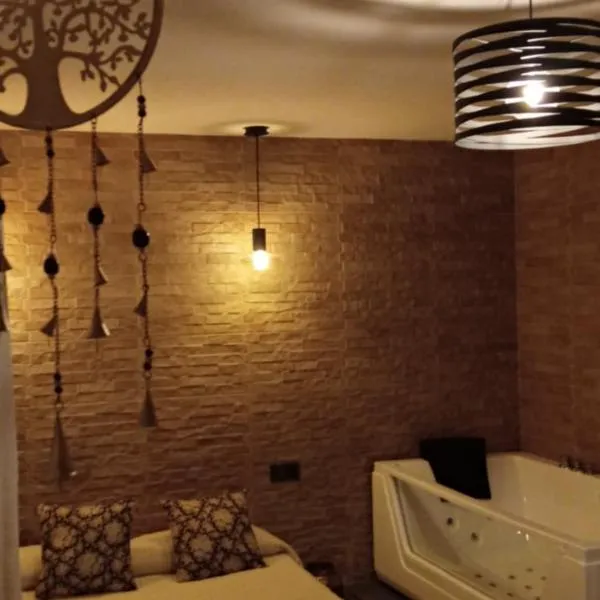ESTUDIO Jacuzzi SOL De JEREZ, hotel v destinaci Jerez de la Frontera
