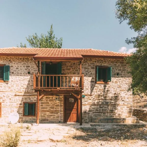 Lovely house in the heart of nature, hotel in Serik