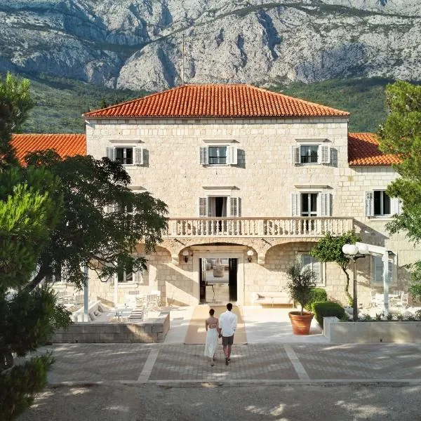 Heritage Hotel Kaštelet, hotel v Tučepi