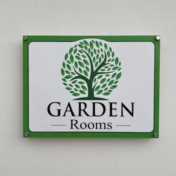 Garden Rooms, hotel di Campoli